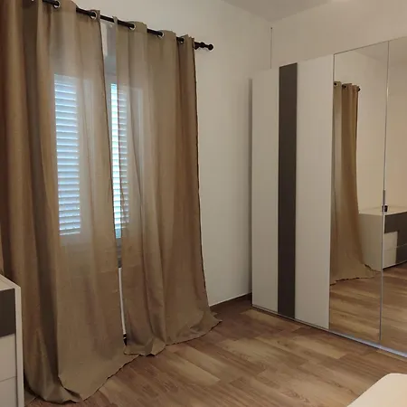 Villetta Viana Semesterbostad *